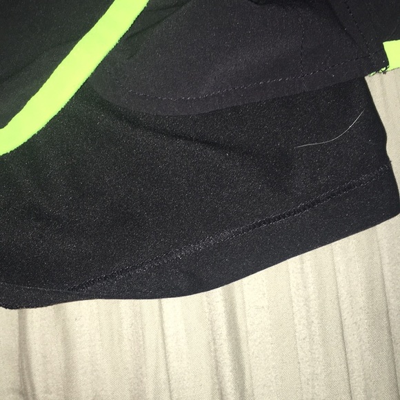 Cute Nike running shorts - Picture 2 of 4